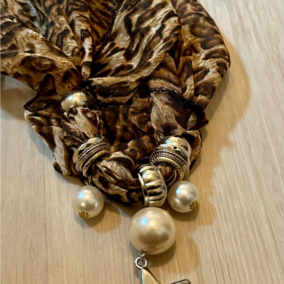 Stylish Leopard Print Fashion Scarf with Statement Beads & Chunky Pearl Accents - Picture 7 of 14